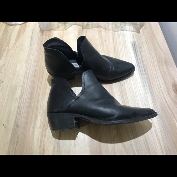 Leather boots - Picture 2 of 4